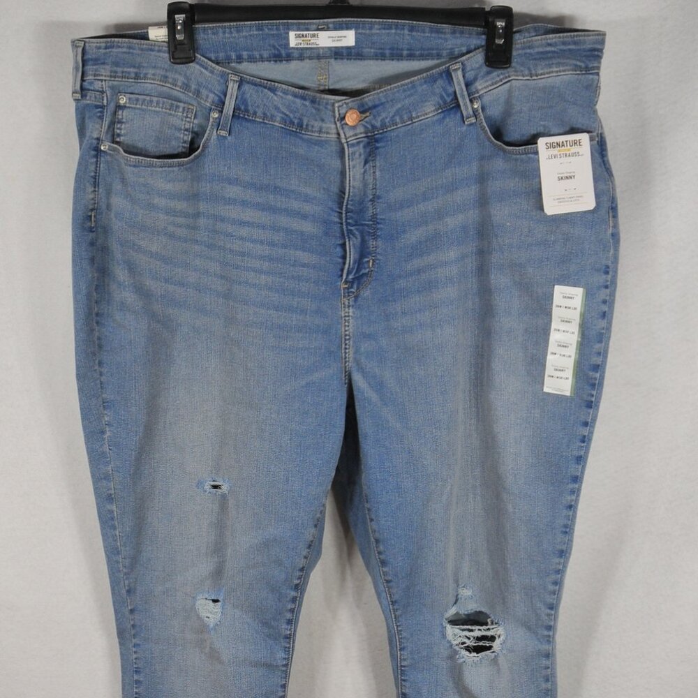 Signature Levi Strauss Women's Jeans 26M 38 x 30 Skinny Tummy Distressed NWT
